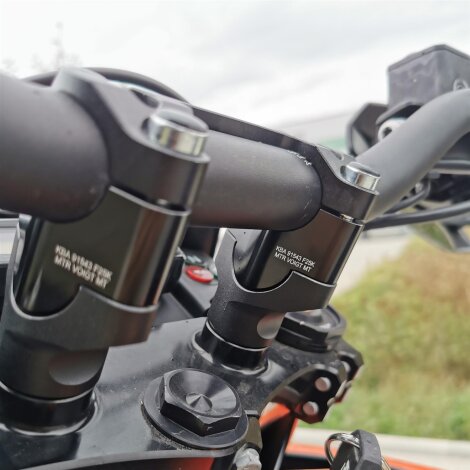 Handlebar risers 25 mm for Husqvarna 701 Supermoto / Enduro 17- black anodized
