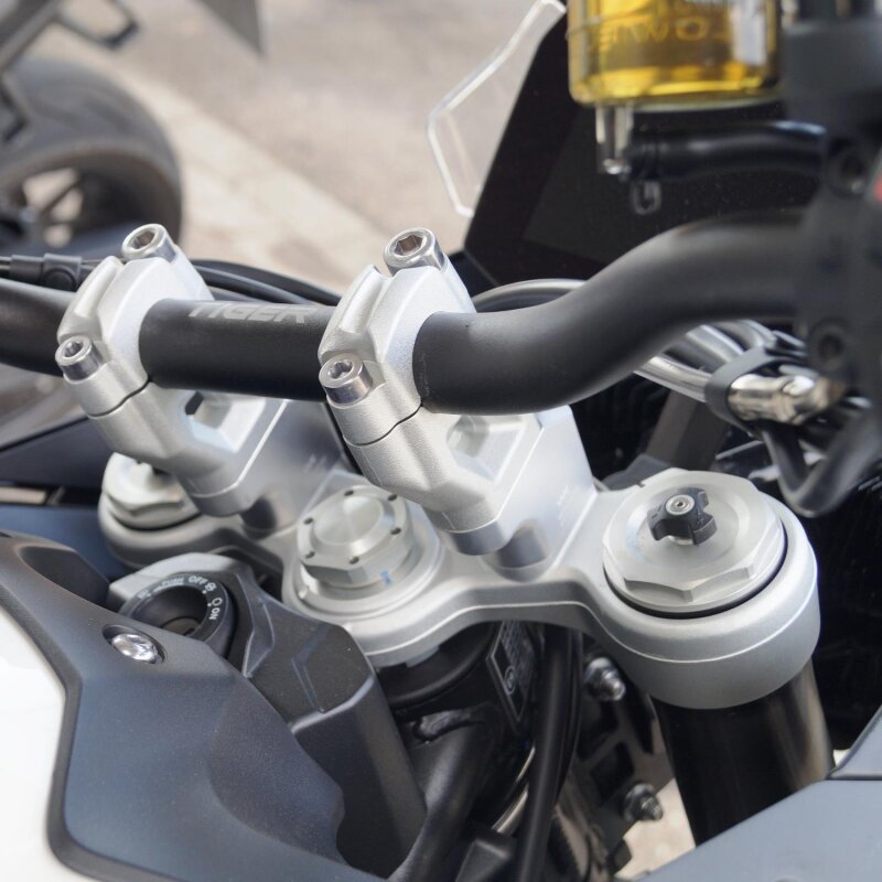 handlebar risers with offset 30mm and 25mm closer for Triumph Tiger 900, GT, GT Pro, Rally and Rally Pro models