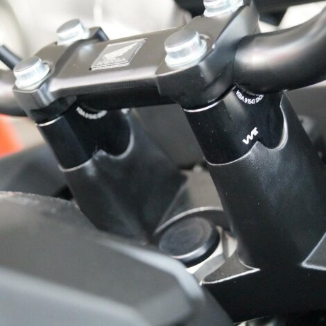 Handlebar risers 25 mm for Honda CB 500 S (PC 32) 96-03 black anodized