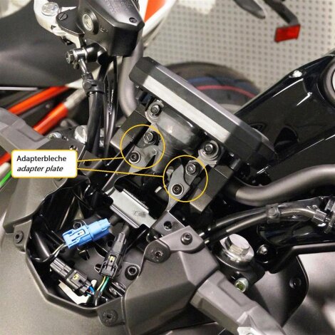 Adapter plate for cockpit fairing for Kawasaki Z650 2019-> using 25 mm Handlebar riser