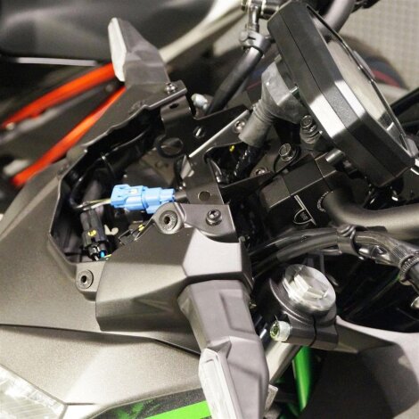 Adapterbleche für Cockpitverkleidung für Kawasaki Z650 2019-> unter Verwendung einer 25 mm Lenkererhöhung