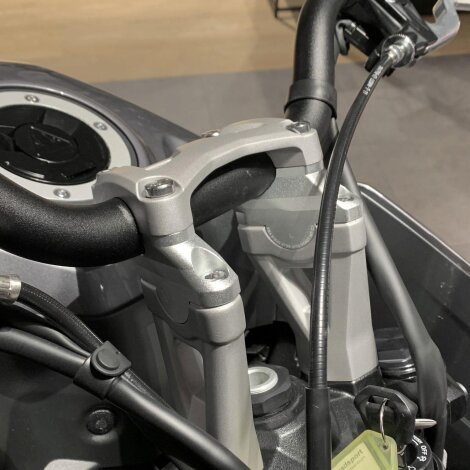 Handlebar riser with offset for Triumph Tiger Sport 660 2022- 30 mm higher and 20 mm closer