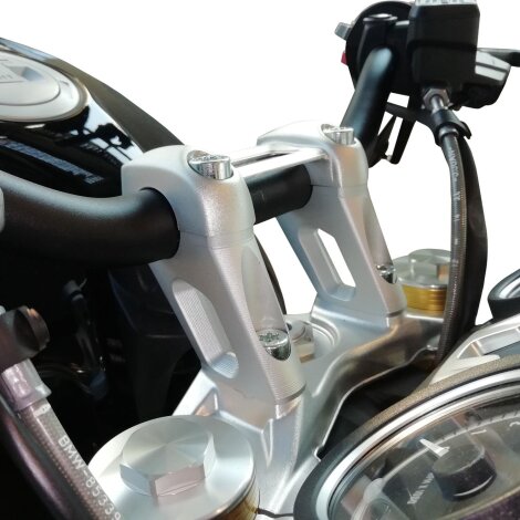 Handlebar risers with offset 25 mm high and 23 mm closer for BMW R nineT models